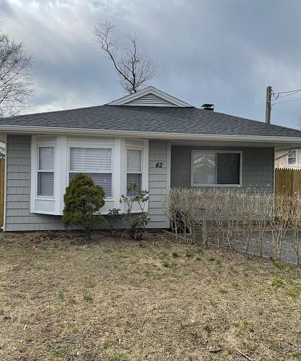 1st image of 42 Vernon Avenue