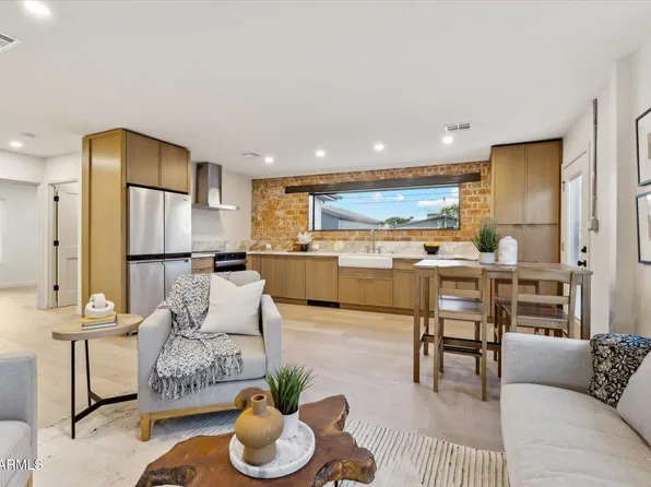 2716 E FAIRMOUNT Avenue, Phoenix, AZ 85016