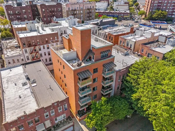 1520 W 10th St APT 4A, Brooklyn, NY 11204