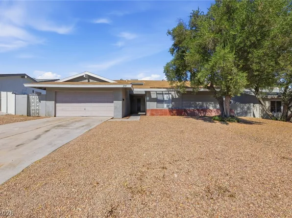 2749 Long Ct, Winchester, NV 89121