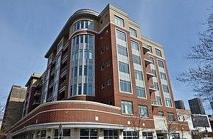1st image of 657 W Fulton St Unit 408