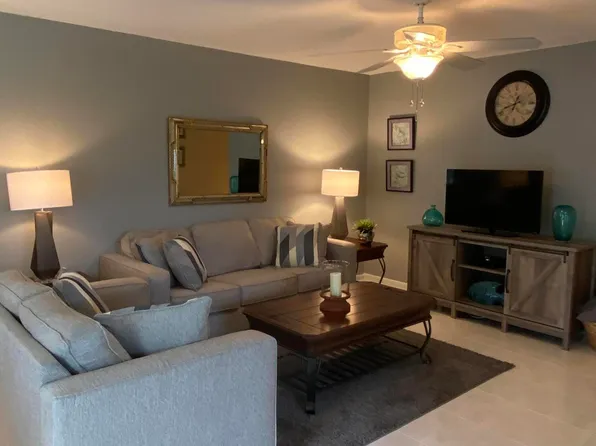 72 Newport Ct #D, Deerfield Beach, FL 33442