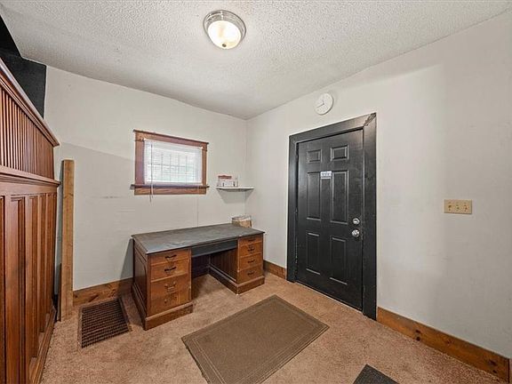 4th image of 3302 Prospect Ave