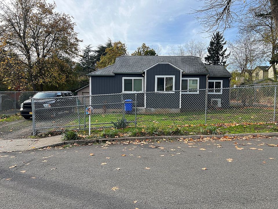 2nd image of 2781 SE 98th Ave