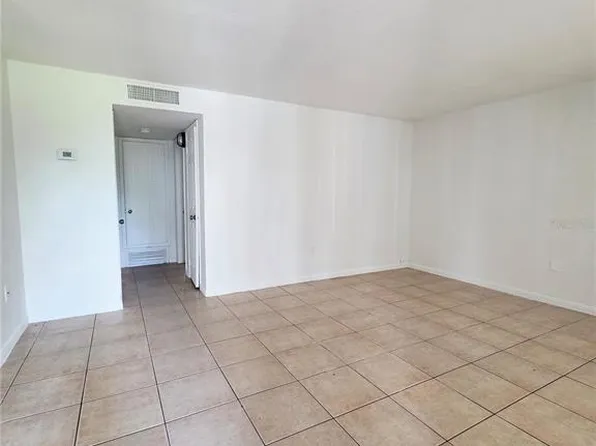 180 Minna Ln APT 310, Merritt Island, FL 32953