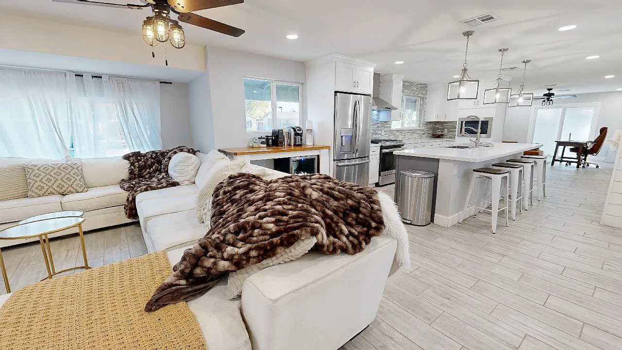 3 bed, 1615 sqft, $3,500 — Photo 3