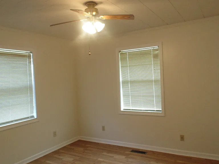 108A Stanton Ln — Photo 4