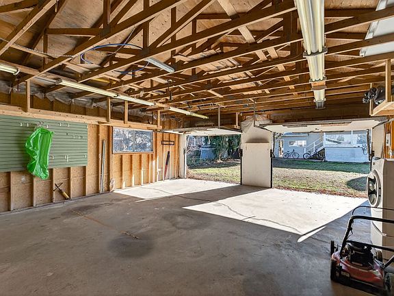 4th image of 290 Pearson Rd