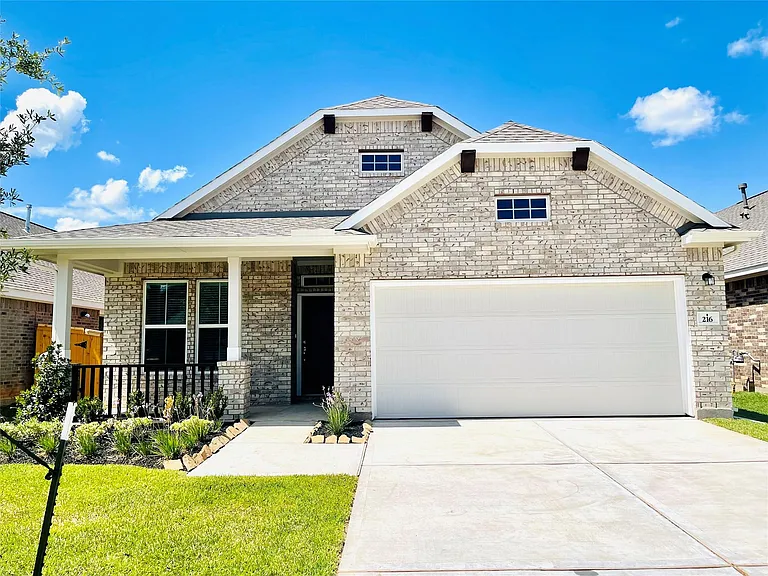 216 Catalina Cove Dr — Photo 2