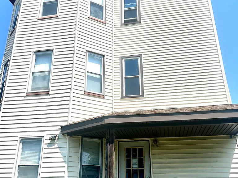 92 Elliot St #3 — Photo 3