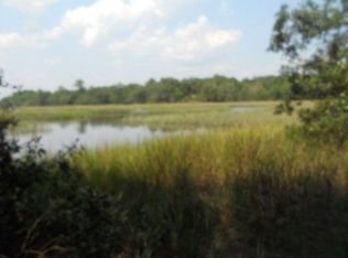 102 Mariners Wk, Brunswick, GA 31523