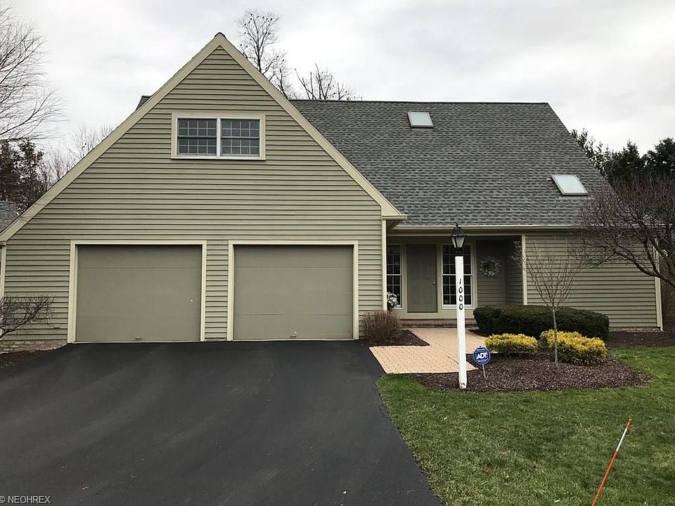 1st image of 1000 Saint Andrews Pl NE