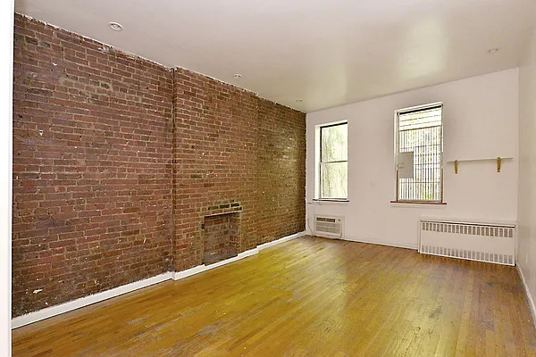 Rented by BSRG Realty | media 6