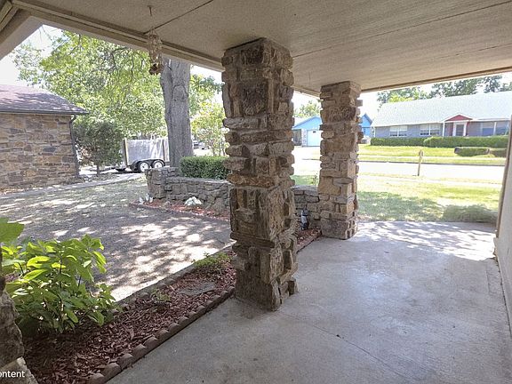 5th image of 13361 E 32nd Pl