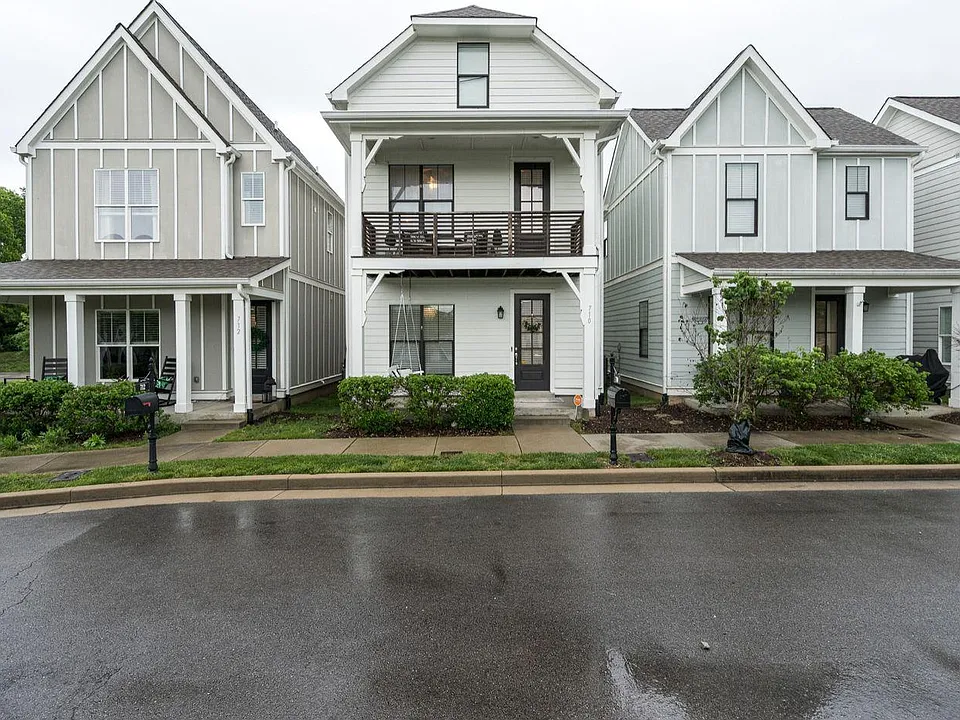 710 Cottage Park Dr