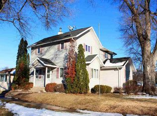 445 Main St, Bennett, IA 52721