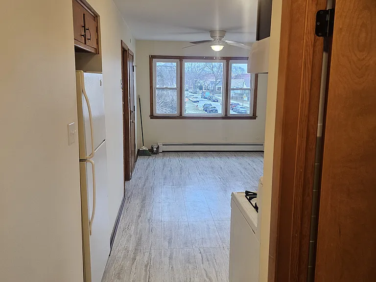 600 W 87th St #A — Photo 3