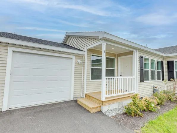 18-B Wildflower Lane #208-97-8-2, Plymouth, NH 03264