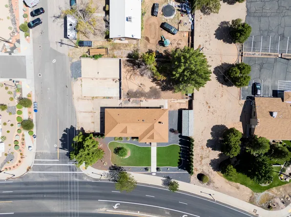 78 N State St, Hurricane, UT 84737