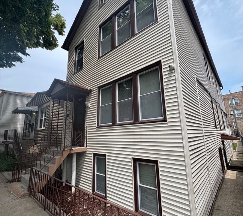 1st image of 3327 S Lituanica Ave