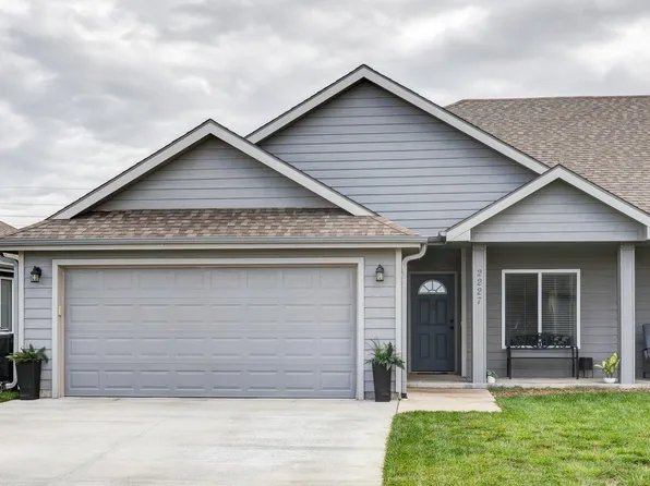 2227 Saddlebrook Dr, Salina, KS 67401