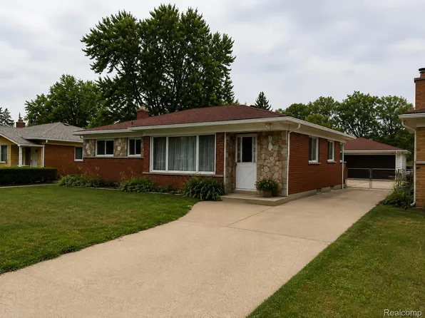 24857 Champaign St, Taylor, MI 48180