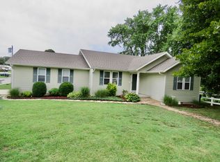 1202 W Macon St, Carthage, MO 64836