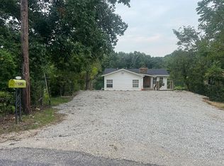 6056 N Lakeside Dr, House Springs, MO 63051