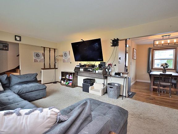 4th image of 4271 S 89th STREET