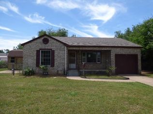 816 E Oakwood Ave, Altus, OK 73521