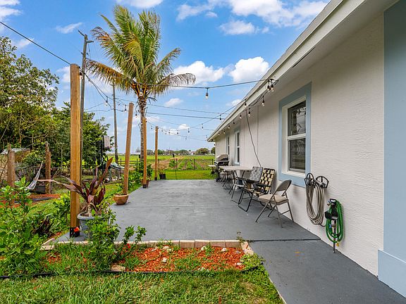 5th image of 900 SW 12th Street