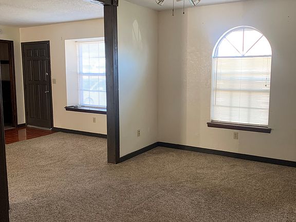 5th image of 222 W Laura St