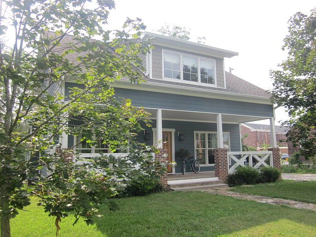 1st image of 836 N Jefferson Ave