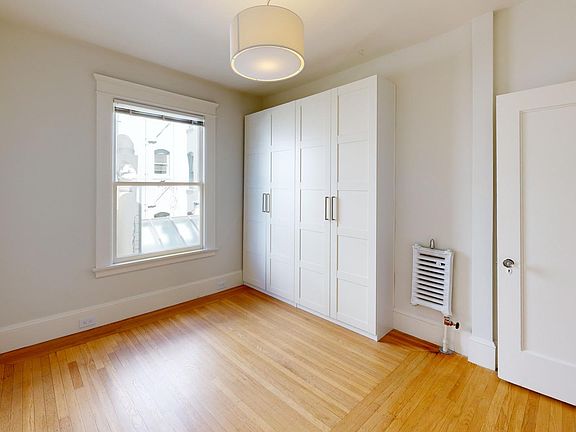 5th image of 2153 Sacramento St #4295310