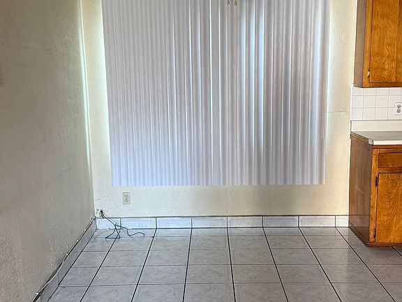 2nd image of 9408 Deeble St #B