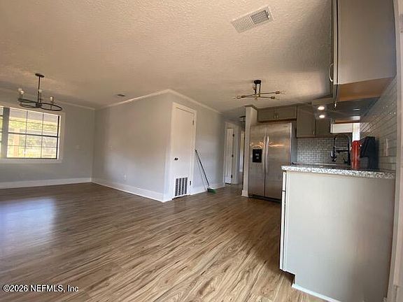 3rd image of 13503 YELLOW BLUFF Road