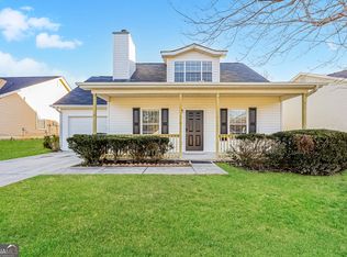 1073 Meadow Glen Cir, Fairburn, GA 30213