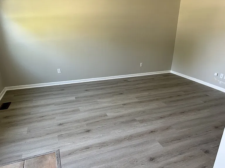 720 Pool Ave #A — Photo 5