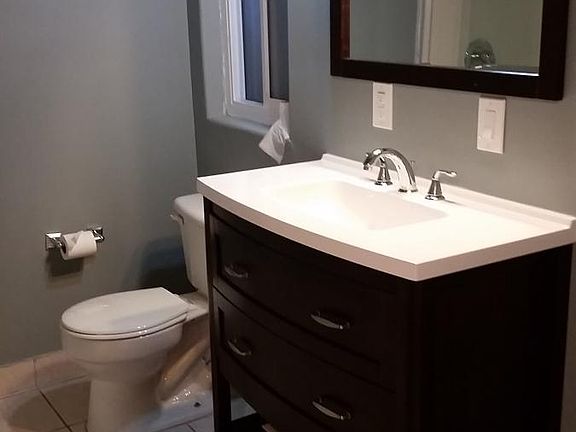 4th image of 1074 Regency Knoll Dr