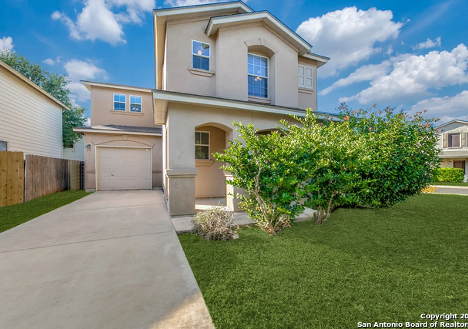 3 Bedroom 2.5 Bath Sagewood Subdivision — Photo 1