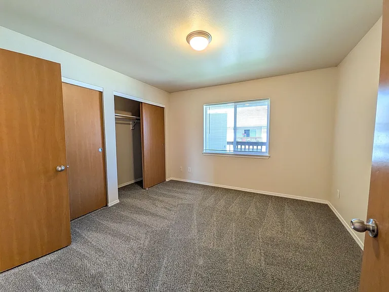 Wellesley Park Apartments — Photo 120