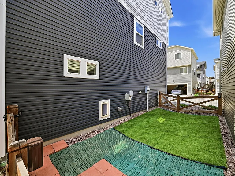 5668 Tramore Ct — Photo 30
