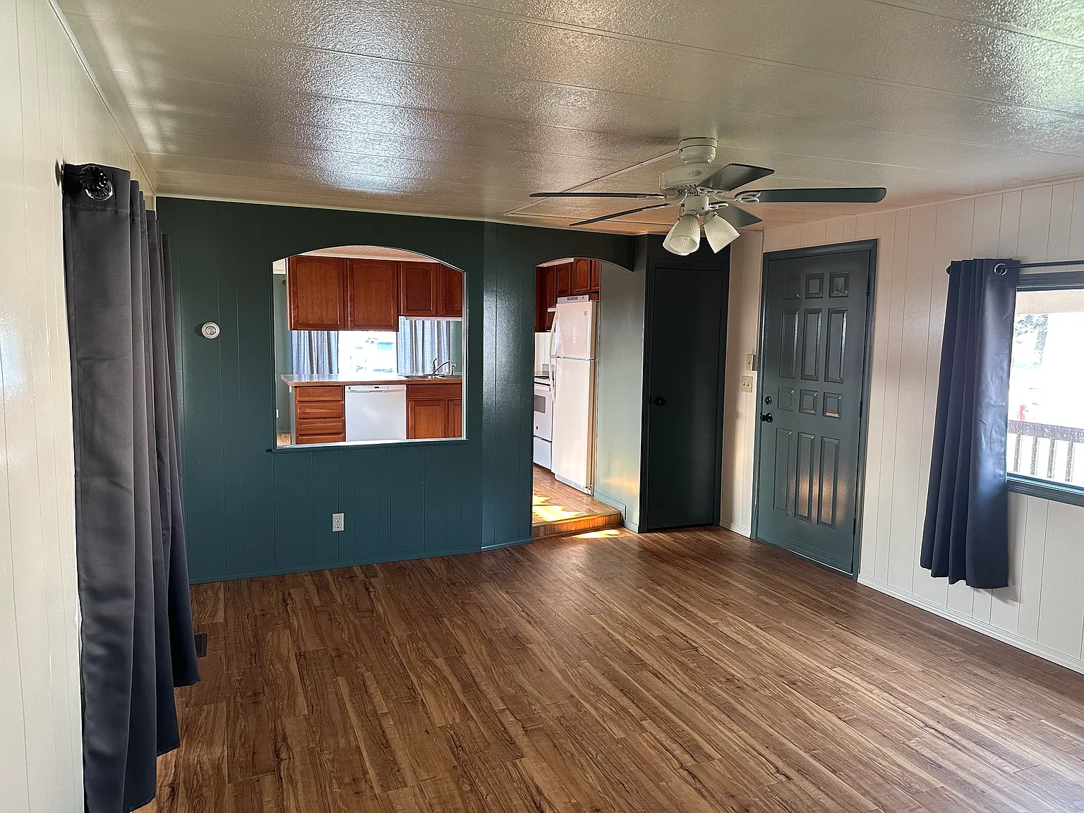 2 bed, 924 sqft, $1,000 — Photo 4