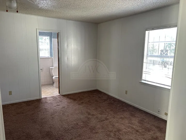 906 Jefferis Ave — Photo 9