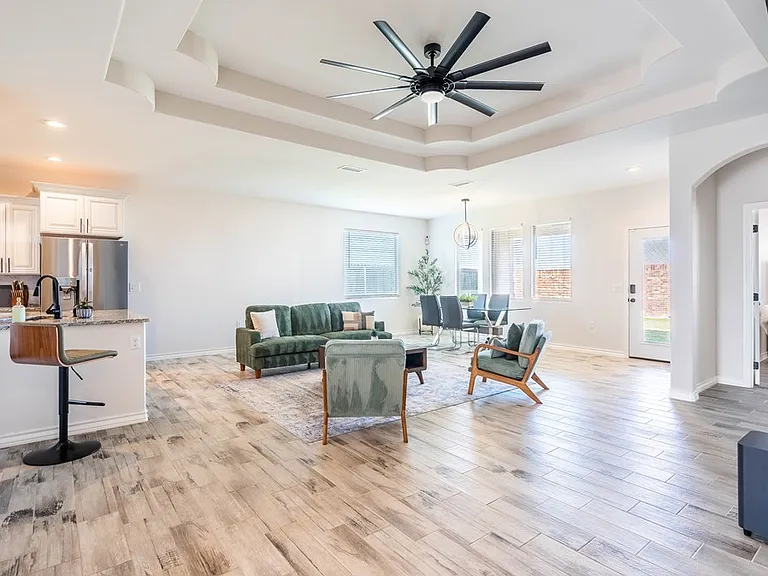 3611 El Cajon Ave — Photo 5