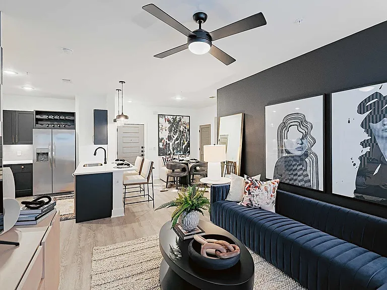 Linz Luxury Living — Photo 100