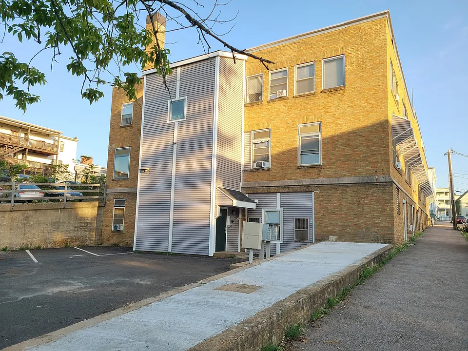 25 Laval Street Apartments