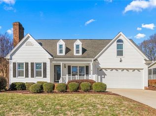 217 Oakland Dr, Burlington, NC 27215