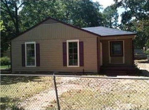 1st image of 4022 Wallace Ave