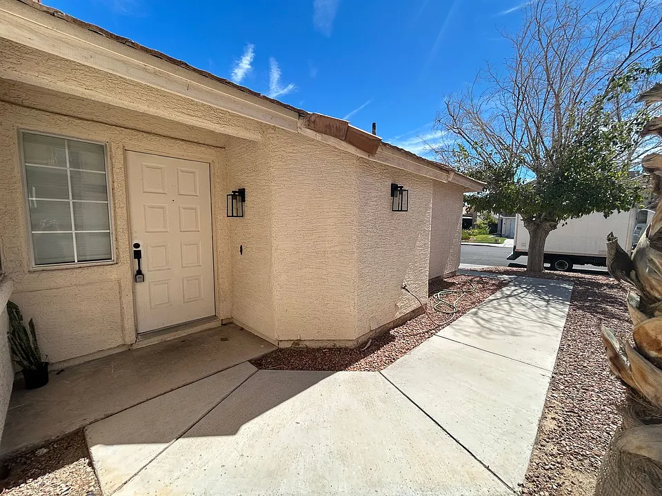 7135 Shadow Crest Dr